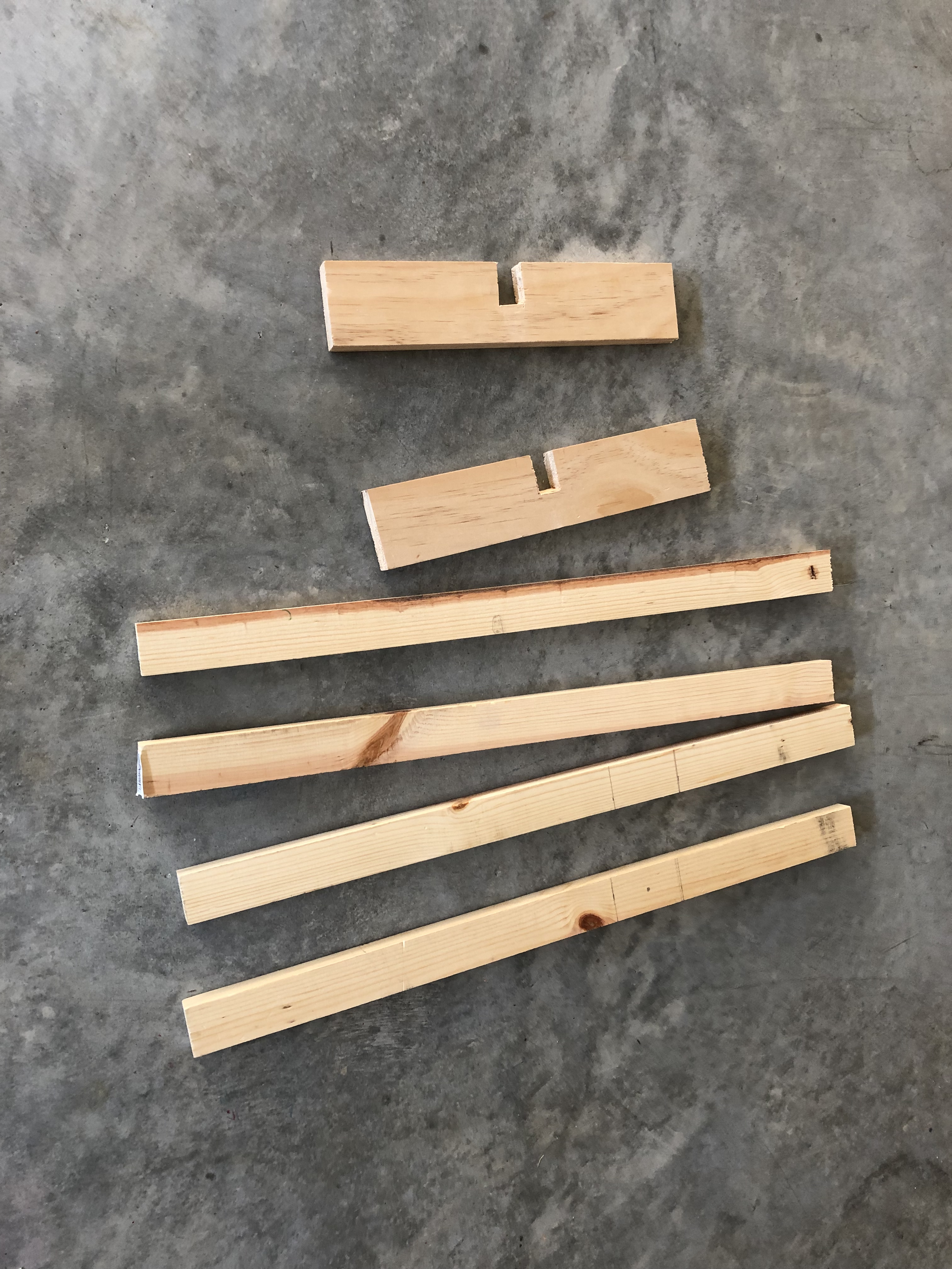 how to make a mid century plant stand. Things you need to know before making a mid century plant stand. DIY Mid century plant stand.