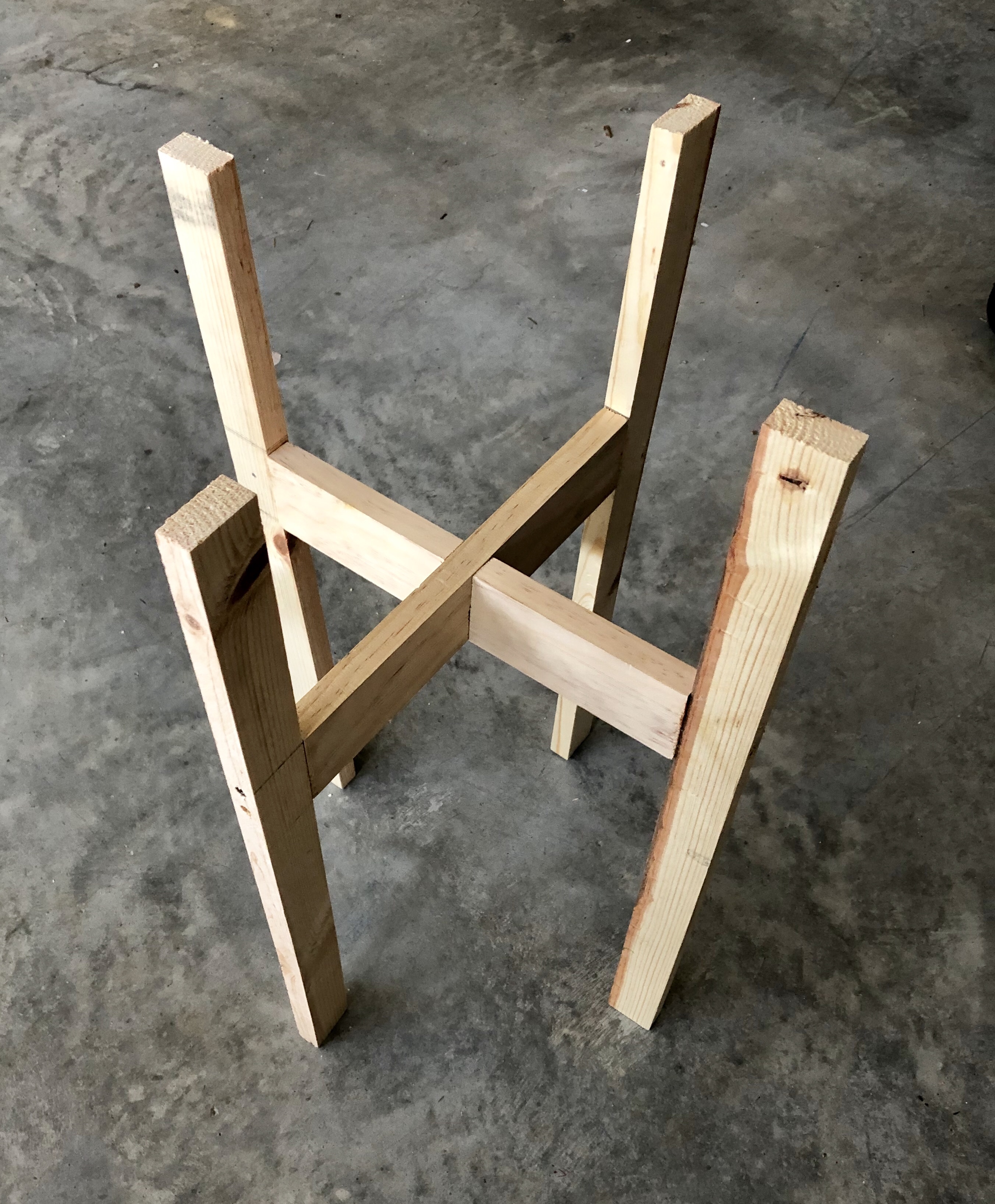 how to make a mid century plant stand. Things you need to know before making a mid century plant stand. DIY Mid century plant stand.