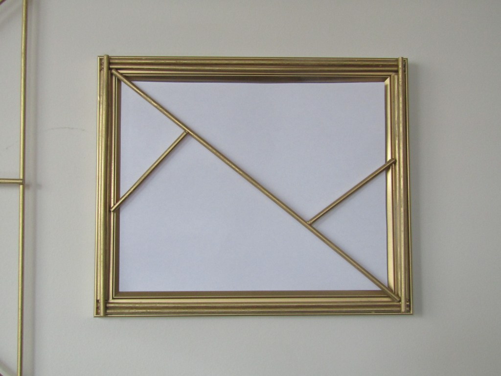 how to make a mirror wall decor. How to make a sunburst mirror. DIY chich, high end wall decor