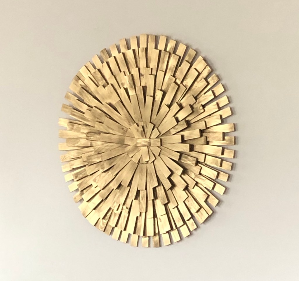 DIY Glam and Gold Wall&nbsp;Decor